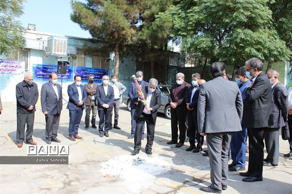 آیین کلنگ زنی مدرسه استثنایی خیرساز مهندس فرشچی درشهرستان اسلامشهر