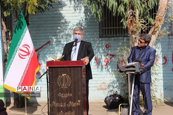 آیین کلنگ زنی مدرسه استثنایی خیرساز مهندس فرشچی درشهرستان اسلامشهر
