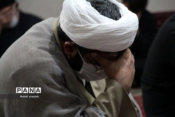 مراسم شب اربعین مسجد امام حسن عسکری علیه السلام شهرستان خوسف با رعایت پروتکل های بهداشتی