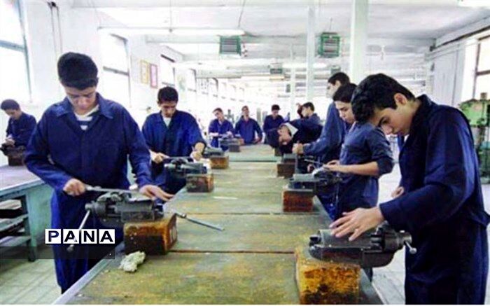 هنرستانی‌ها چگونه آموزش‌های مهارتی می‌بینند؟