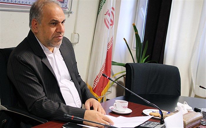 مسعود شکوهی: با کمک یکدیگر برای ترویج پیام‌های سلامت روان تلاش کنیم