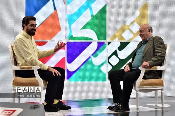 برنامه تلویزیونی چهل تیکه