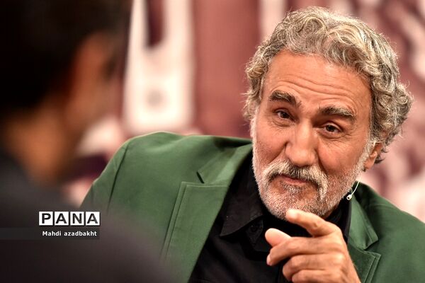 برنامه تلویزیونی چهل تیکه