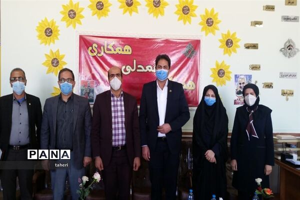 بازدید رئیس سازمان دانش‌آموزی فارس از فعالیت‌های پیشتازان در نی ریز