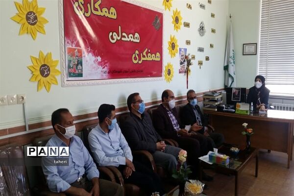 بازدید رئیس سازمان دانش‌آموزی فارس از فعالیت‌های پیشتازان در نی ریز
