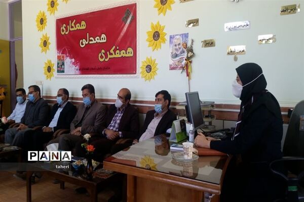 بازدید رئیس سازمان دانش‌آموزی فارس از فعالیت‌های پیشتازان در نی ریز