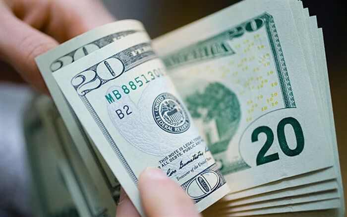 قیمت دلار به ۳۱۵۰۰ تومان رسید