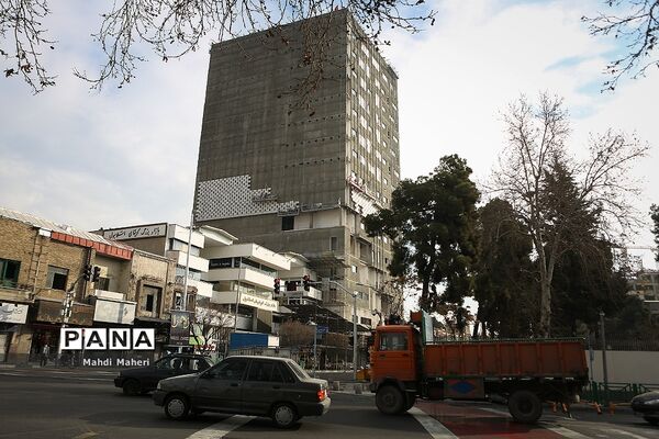 بازدید رئیس بنیاد مستضعفان از روند ساخت پلاسکو