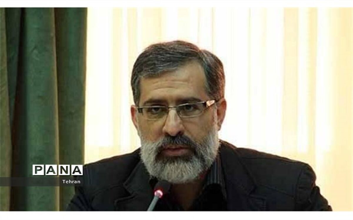 حسینی سروری: تمرین دموکراسی را باید از دوران نوجوانی شروع کرد تا باعث بلوغ قشر دانش آموزی شود 