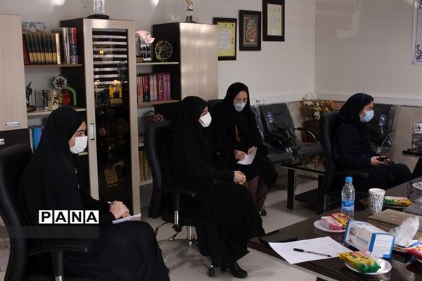 نشست نمایندگان دهمین دوره مجلس دانش آموزی استان البرز