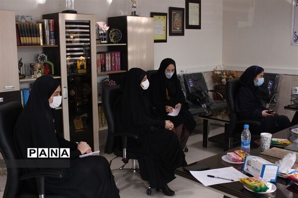 نشست نمایندگان دهمین دوره مجلس دانش آموزی استان البرز