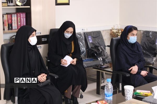 نشست نمایندگان دهمین دوره مجلس دانش آموزی استان البرز