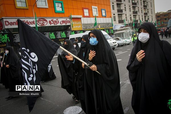 اجتماع بزرگ عزاداران فاطمی در میدان هفت تیر تهران