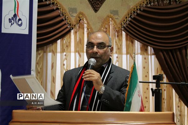 آیین تقدیر از دانش آموزان برتر پیشوا