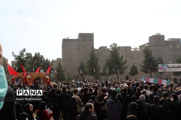آرام گرفتن پیکر مطهر شهید عسگری  در آستان مقدس امامزاده عقیل(ع) اسلامشهر