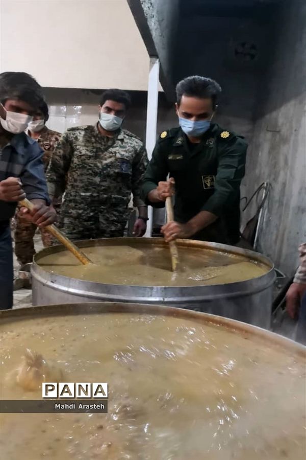 پخت غلور نذری به مناسبت شهادت حضرت فاطمه زهرا(س)درشهرستان خوسف استان خراسان جنوبی