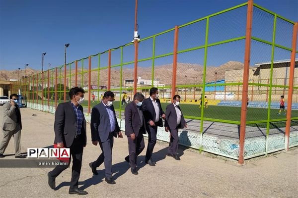 بازدید سرزده  رئیس سازمان دانش‌آموزی  فارس از استخر آماده افتتاح در داراب