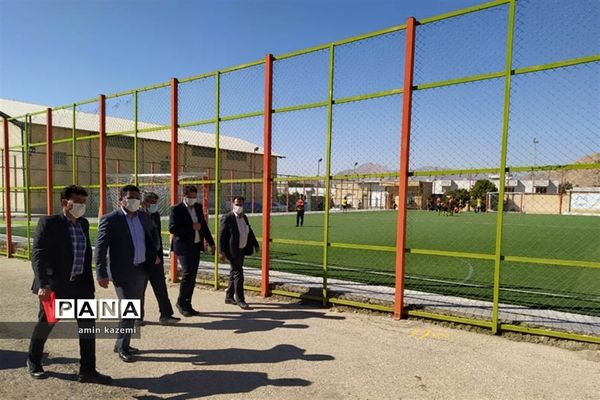 بازدید سرزده  رئیس سازمان دانش‌آموزی  فارس از استخر آماده افتتاح در داراب