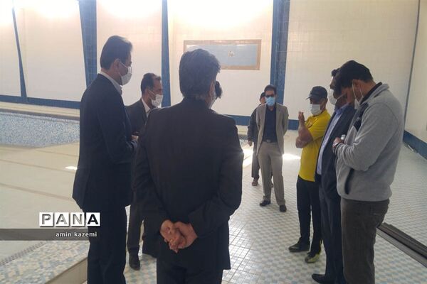 بازدید سرزده  رئیس سازمان دانش‌آموزی  فارس از استخر آماده افتتاح در داراب