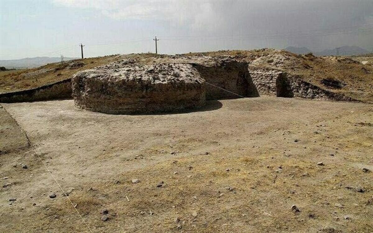 آغاز فصل چهارم کاوش‌های باستان‌شناسی قلعه تاریخی اوجان طی سال ۱۴۰۰