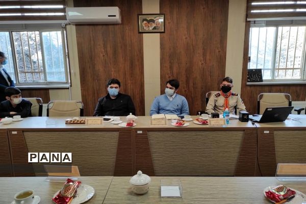 نشست نمایندگان دهمین دوره  مجلس دانش آموزی ناحیه 4 کرج