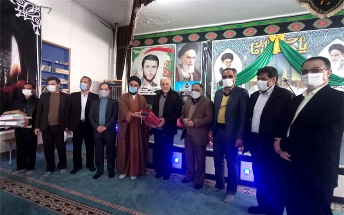 جلسه تجلیل از حافظان قرآنی منطقه باغبهادران