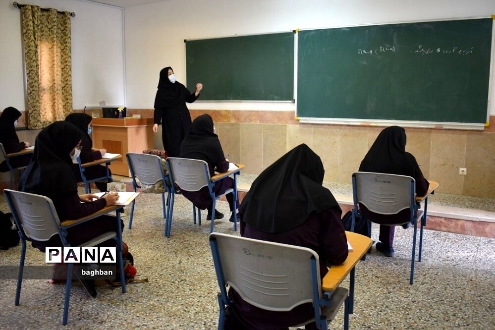 شیوه‌نامه برگزاری کارسوق لیزر و کوانتوم در مدارس سمپاد