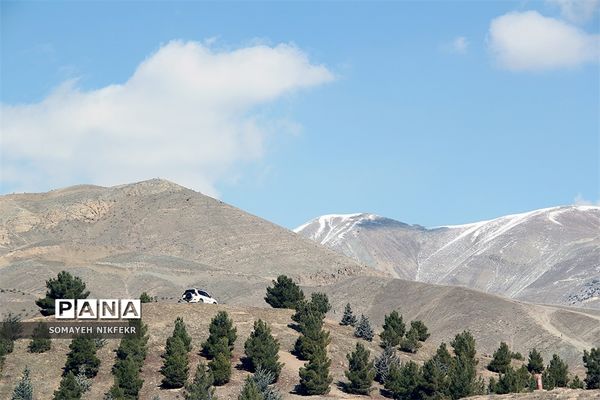 وزش باد باعث شد مردم تهران برای ساعاتی هوای پاک را تجربه کنند