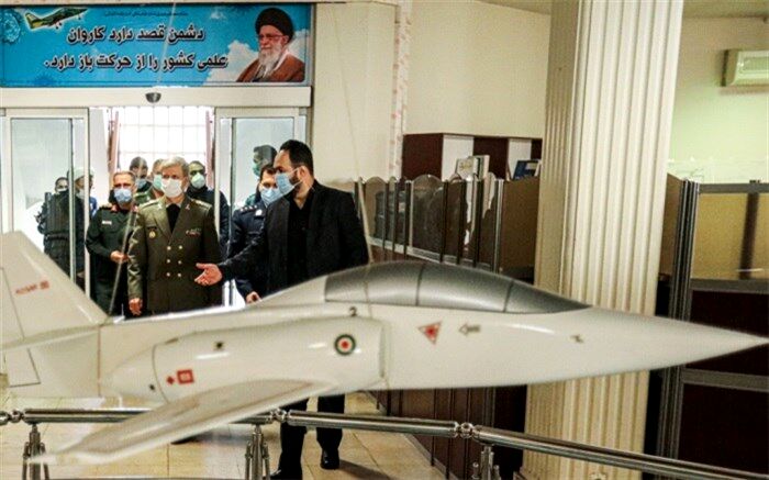 وزیر دفاع: صنعت هوایی یک الگوی تمام عیار برای کشور در حوزه مقابله با تحریم‌هاست