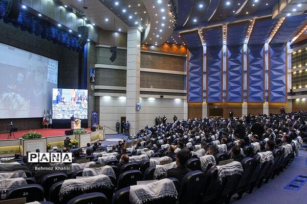 بازدید وزیر بهداشت و فرمانده ناجا از پلیس راهور