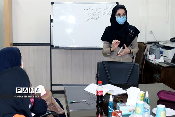 برگزاری کارگاه آموزش خبرنگاری ویژه دانش‌آموزان دختر شهرستان‌های استان تهران