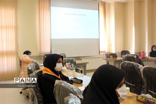 آخرین روز دوره آموزش خبرنگاری ویژه دانش آموزان دختر