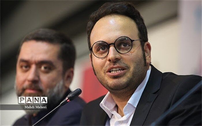 محمد حسین مهدویان مهمان کتاب‌‌باز شد