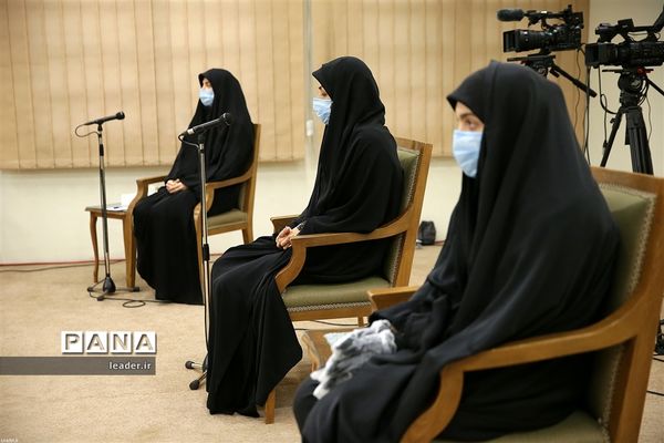 دیدار خانواده دانشمند شهید محسن فخری‌زاده با رهبر معظم  انقلاب