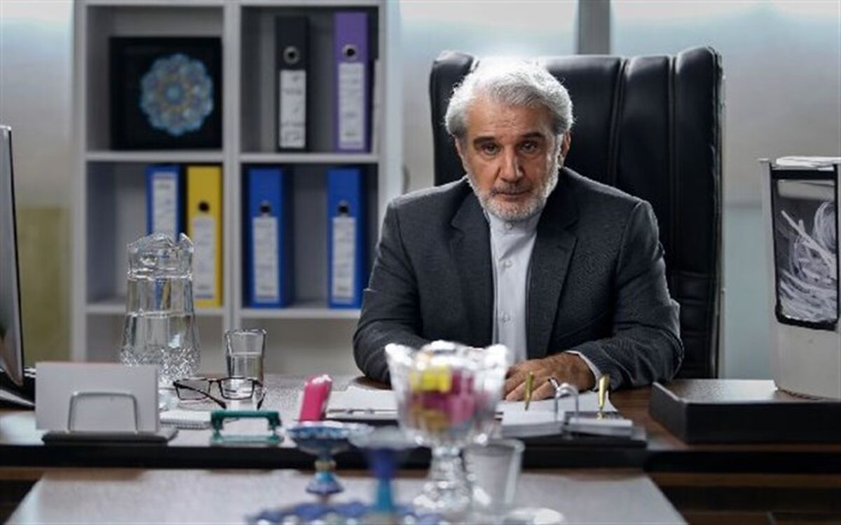 شوخی با سیاست در «یقه‌سفیدها»