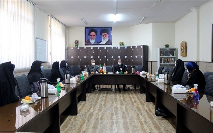 همسران و مادران شهدا، ام البنین دیار کریمان هستند
