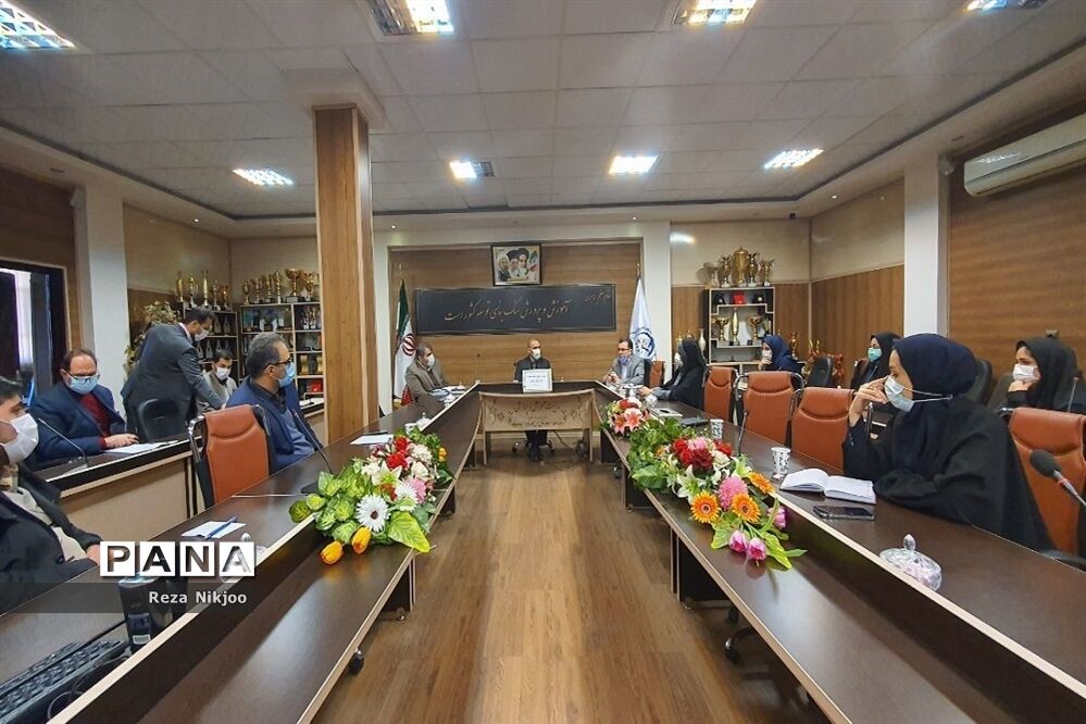 جلسه ارزیابان سامانه نظارت در بهارستان یک