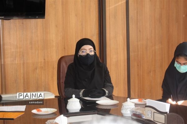 دیدار اعضای مجلس دانش آموزی با مدیر کل آموزش و پرورش استان اصفهان