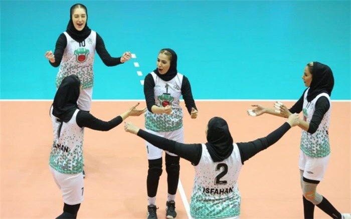 لیگ برتر والیبال زنان؛ ذوب آهن نایب قهرمانی را جشن گرفت