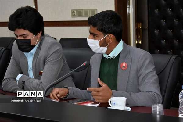 نشست صمیمی مدیرکل آموزش و پرورش سیستان و بلوچستان با هیئت رئیسه مجلس دانش آموزی