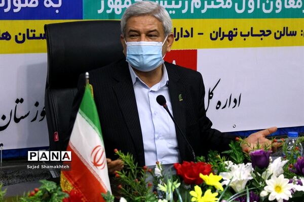 حضور نمایندگان خوزستان درآیین افتتاحیه دهمین دوره مجلس دانش آموزی کشور