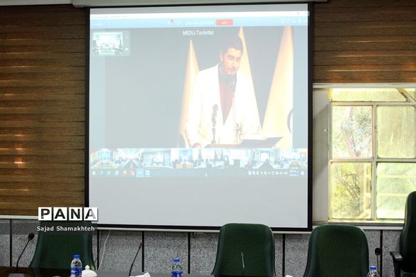 حضور نمایندگان خوزستان درآیین افتتاحیه دهمین دوره مجلس دانش آموزی کشور