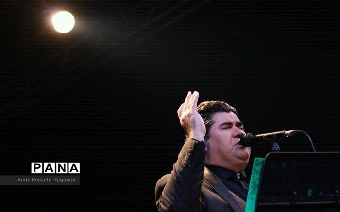 سالار عقیلی برای ایران می‌خواند