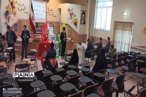 ویژه برنامه زنگ انقلاب در کانون عاطفه کاشمر