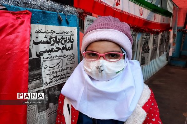 نواخته شدن زنگ انقلاب در منطقه 13 شهر تهران