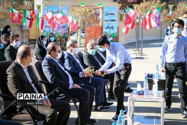 آیین استانی زنگ انقلاب اسلامی در مدارس فارس