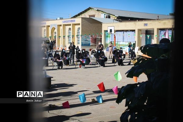 آیین استانی زنگ انقلاب اسلامی در مدارس فارس