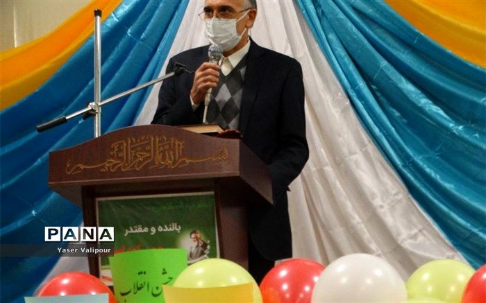 انقلاب اسلامی با رهبری شجاعانه و عالمانه حضرت امام(ره) الگوی امت های مستضعف جهان است