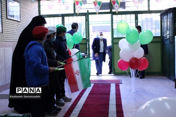 برگزاری آیین گلبانگ انقلاب منطقه 10