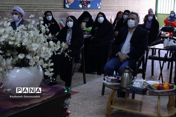 برگزاری آیین گلبانگ انقلاب منطقه 10